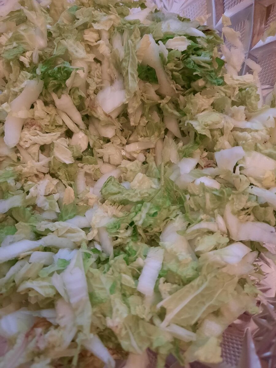 Нарезанная пекинская капуста