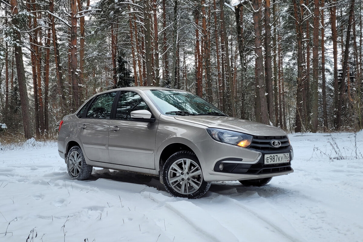 Lada Granta. Фото CarExpert.ru