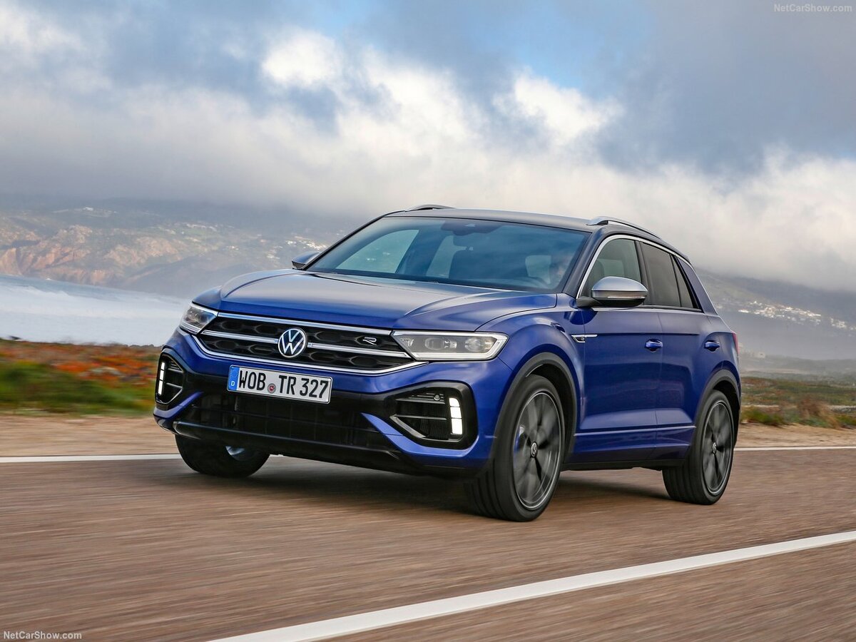     В Россию привезли новый компактный кроссовер Volkswagen T-Roc фото VW