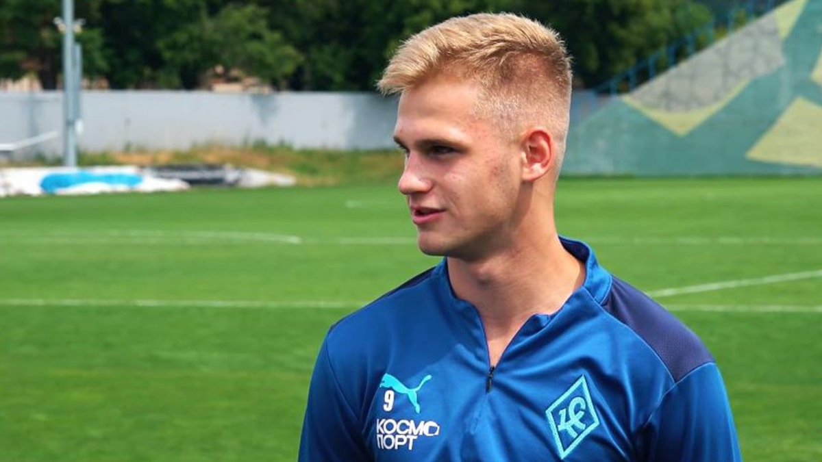 Нападающий самарского клуба "Крылья Советов" Сергей Пиняев. Фото из интернета.