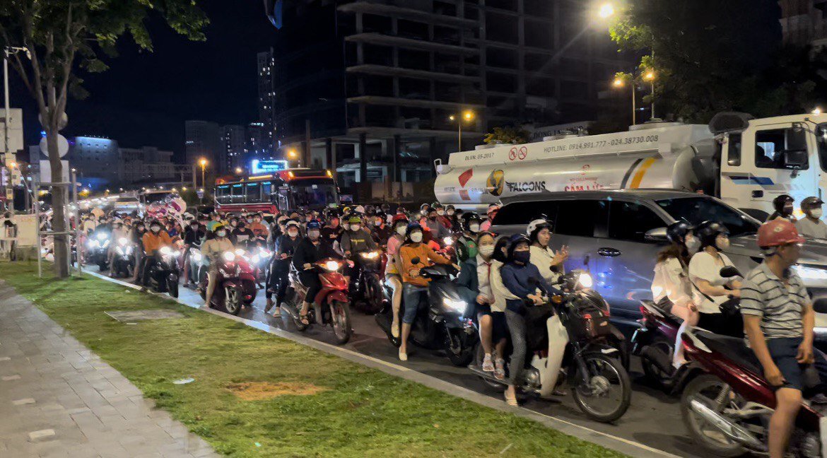 Движение в Хошимине -фото автора