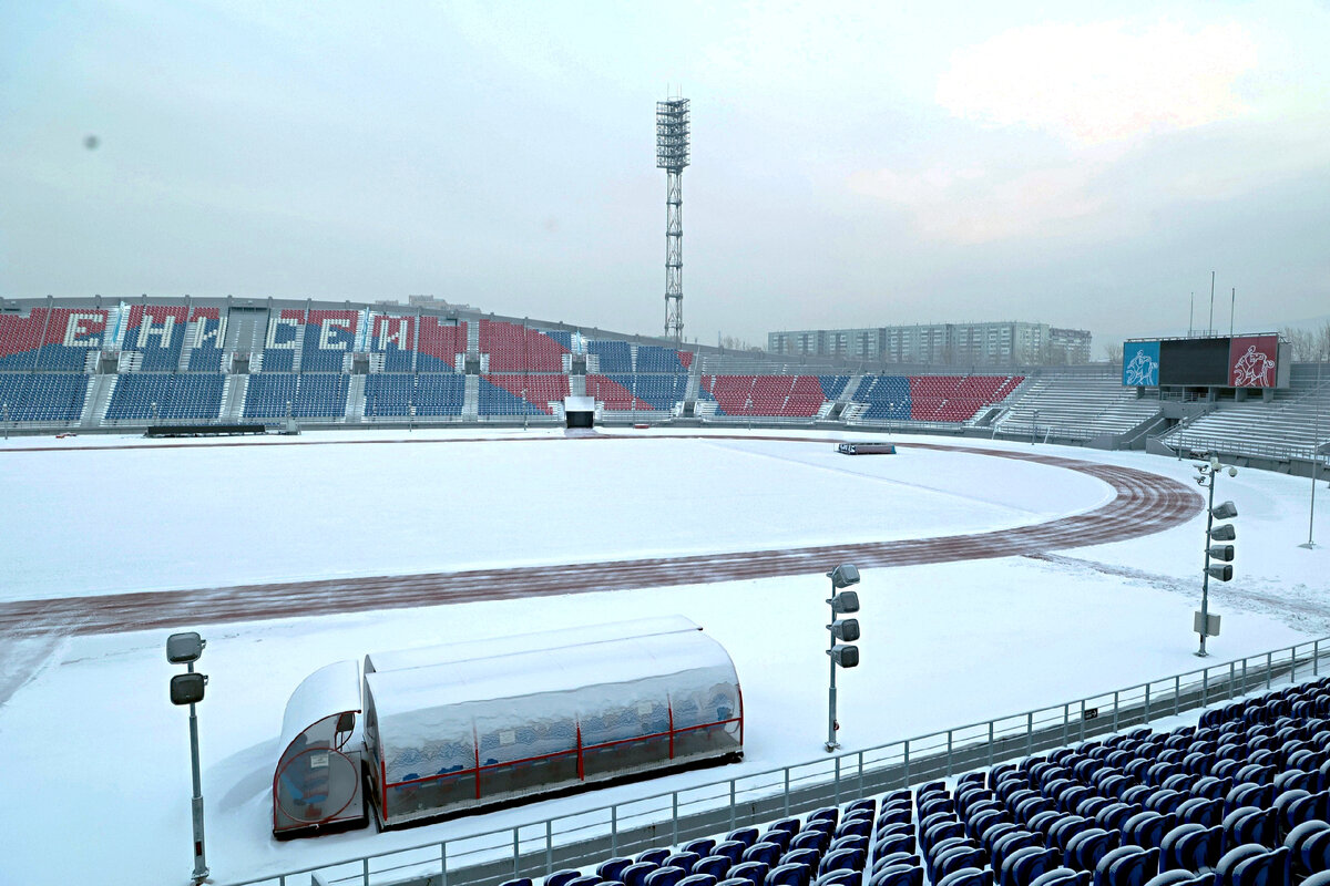 Стадион Енисей