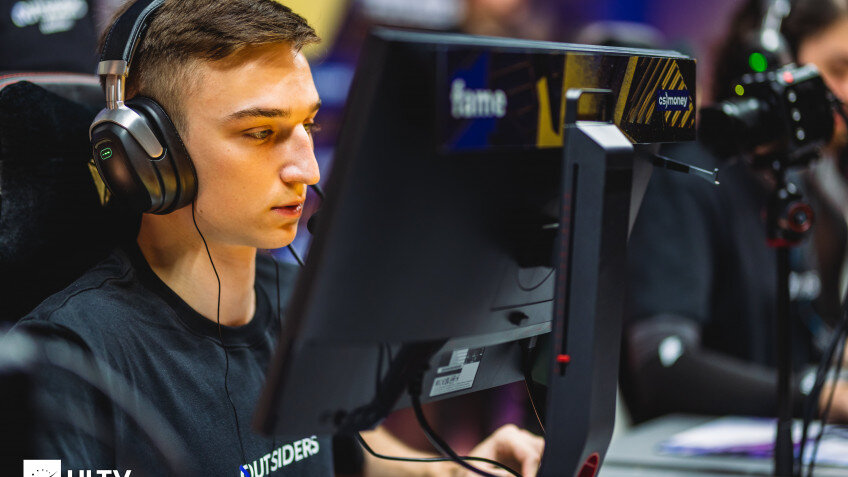    Outsiders начала с поражения выступление на BLAST Premier World Final 2022 по CS:GO