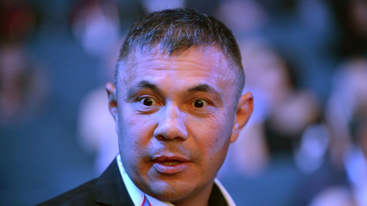    Боксер Константин Цзю на церемонии открытия ХХ чемпионата мира по боксу в Екатеринбурге.© РИА Новости / Павел Лисицын