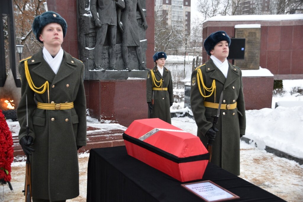 В Твери увековечили имя советского воина, чьи останки обнаружили под Орлом