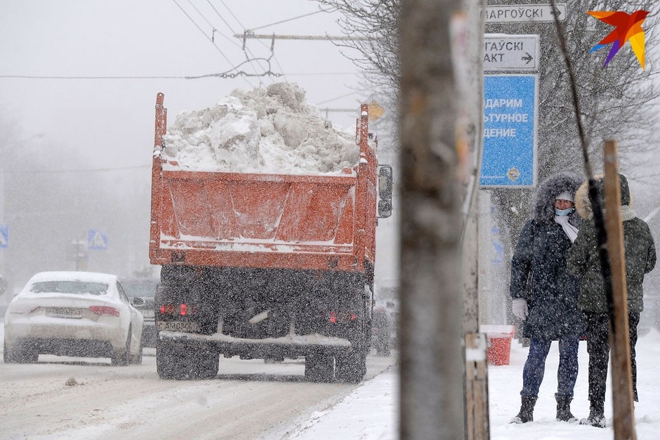     Беларусь 15 декабря снова накроют сильные снегопады. Виктор ДРАЧЕВ