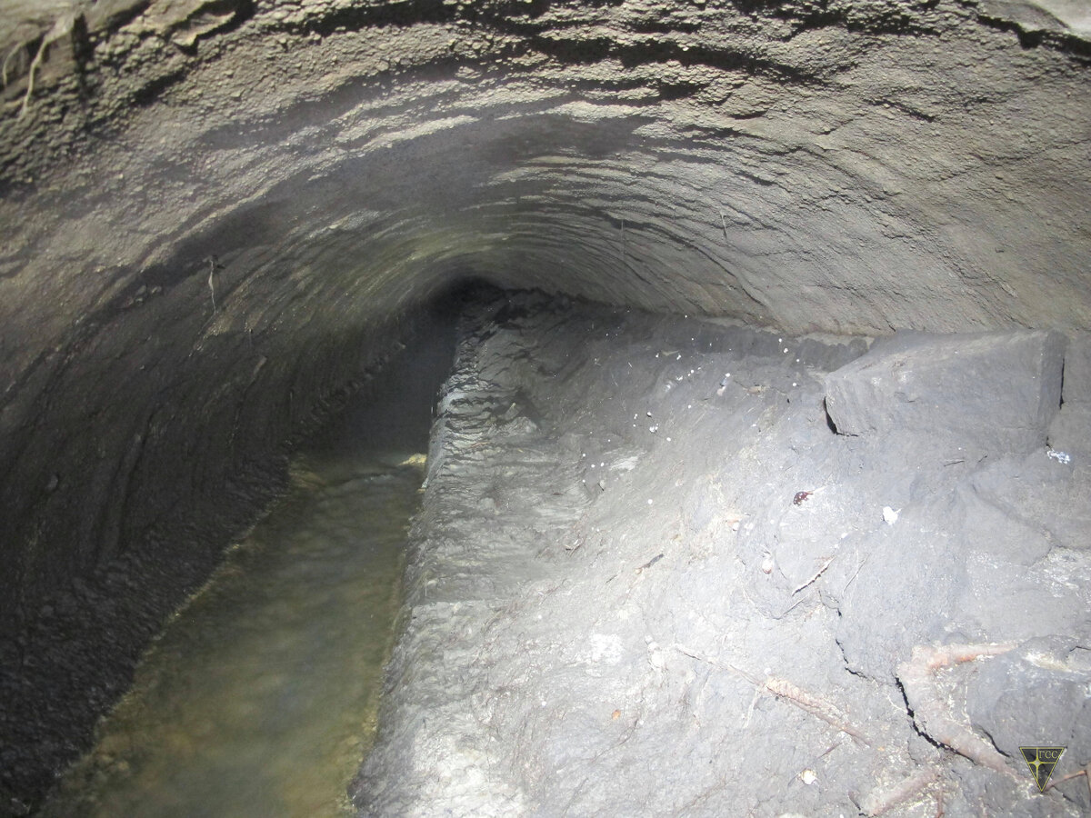 Подземный ручей в Лианозово. Почему в нём так много затворов?