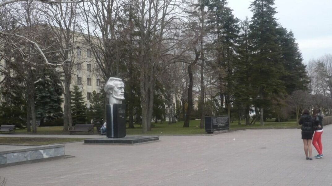     В краевой столице на полдня ограничат движение по улице Михаила Морозова, соответствующее постановление было опубликовано накануне на сайте администрации Ставрополя.