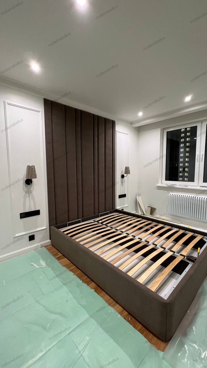 Производим за 10 дней
Любые размеры
Более 2000 вариантов отделки
Собственный Шоурум
Доставка и монтаж по Москве и московской области
Производим кровати и панели по вашему дизайну