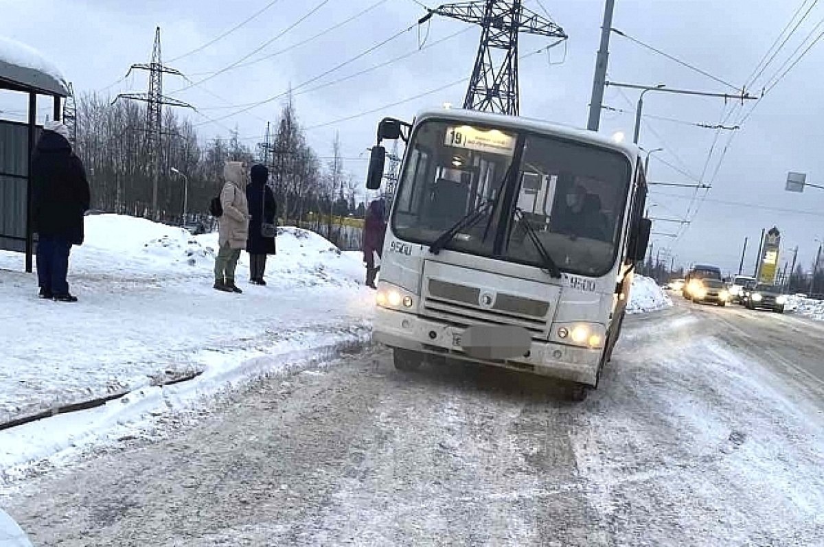    Водителям маршруток предлагают до 110 тысяч рублей