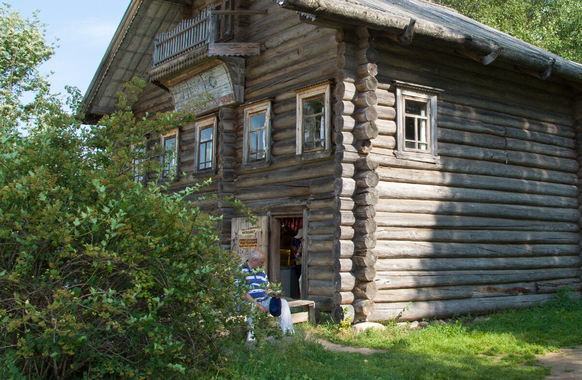 Стены, срубленные «в обло»