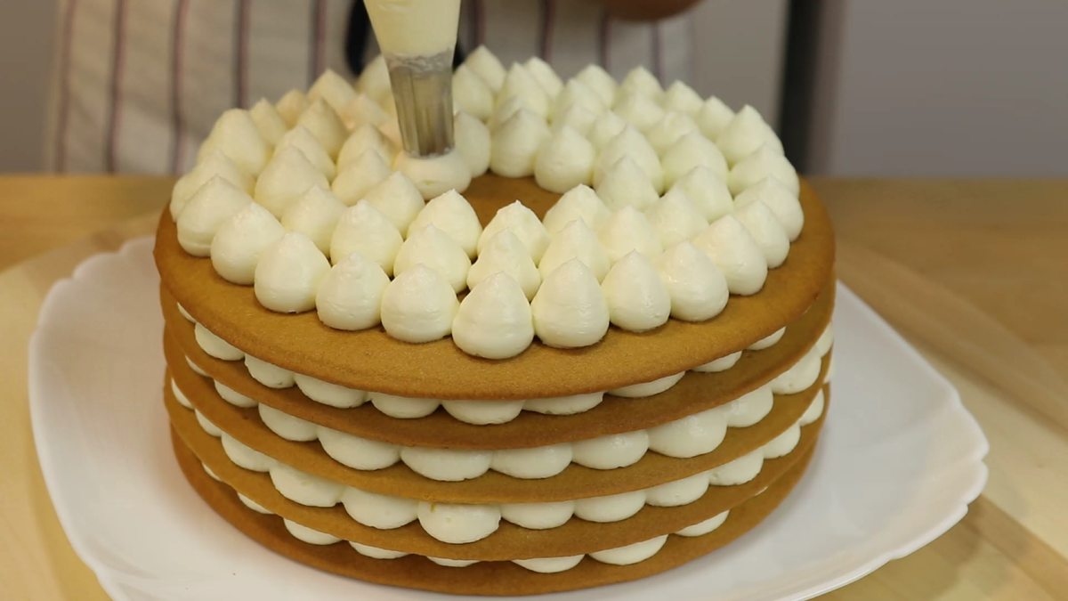 Такой торт украсит ваш праздничный стол: торт "Медовая Нежность" или открытый медовик