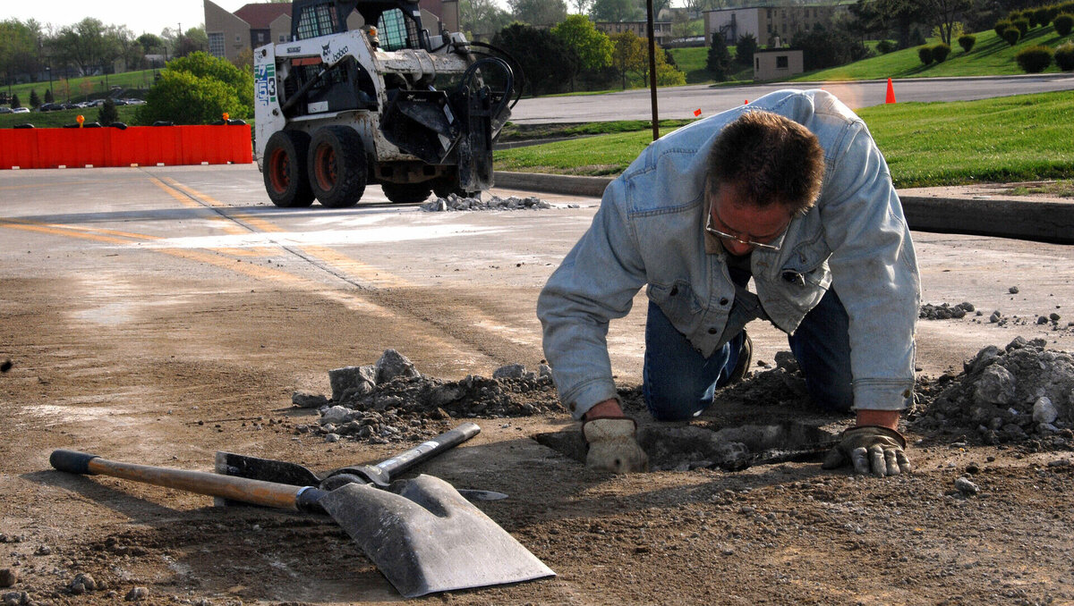     В Ростовской области выставили на аукцион акции «Октябрьского дорожного ремонтно-строительного управления», сообщили в правительстве региона.