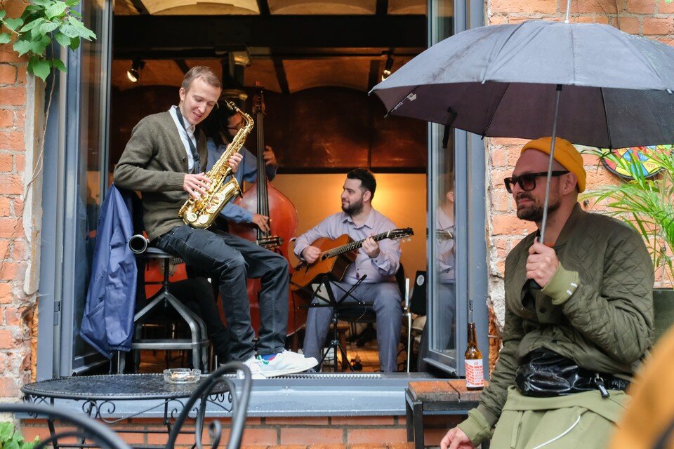     Смольный сделает карту с выступлениями уличных музыкантов. Артем КИЛЬКИН (архив)