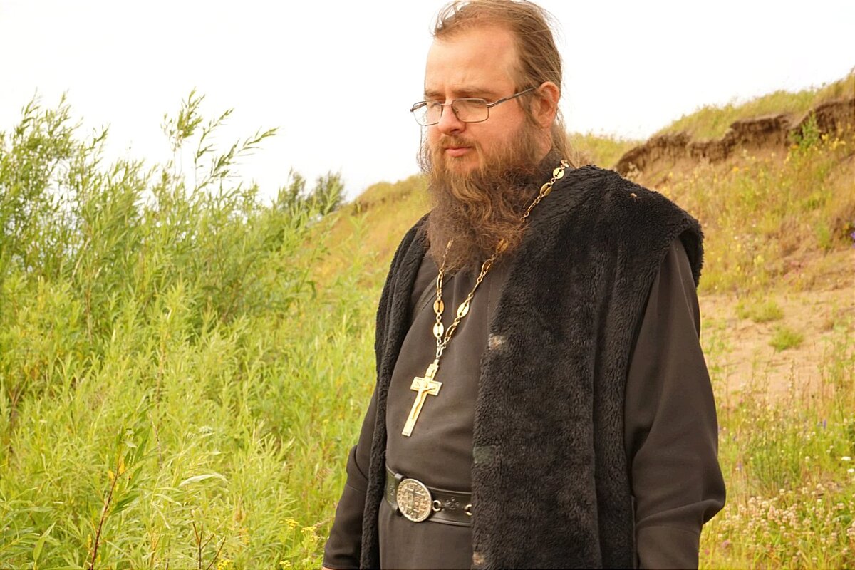 Иеромонах Александр Митрофанов. Фото для иллюстрации с сайта media.elitsy.ru, обработано автором