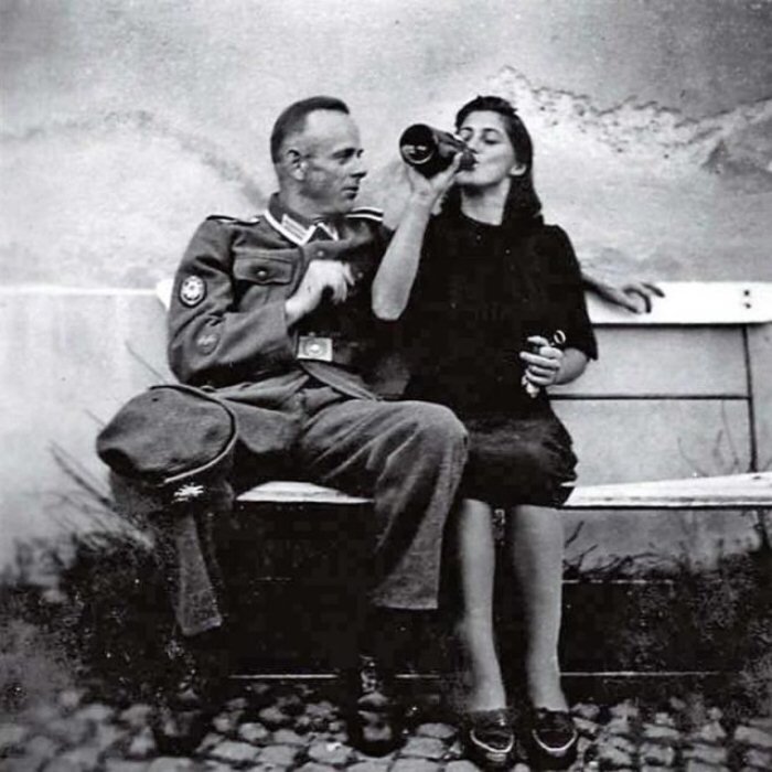 Многие одинокие женщины, лишившись кормильца, шли в проститутки и охотно обслуживали солдат и офицеров врага.