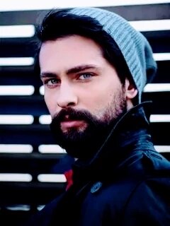 Какой взгляд.    Фото из свободных источников