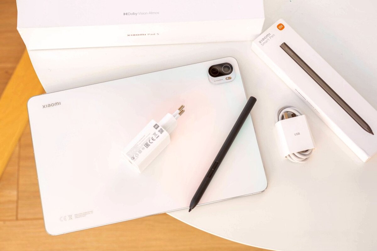 Xiaomi pad обзор. Стилус Xiaomi Smart Pen. Xiaomi mi Pad 5 белый. Стилус для планшета Xiaomi Pad 5. На планшет Xiaomi Pro 5 стилус.