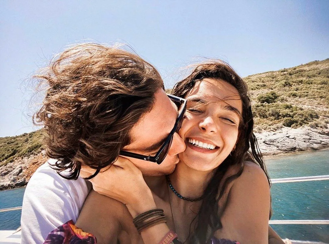 Эбру шахин и осман. Свадьба эбру шахин и джеди османа. Эбру шахин и осман. Джеди осман и эбру шахин. Эбру шахин и осман.