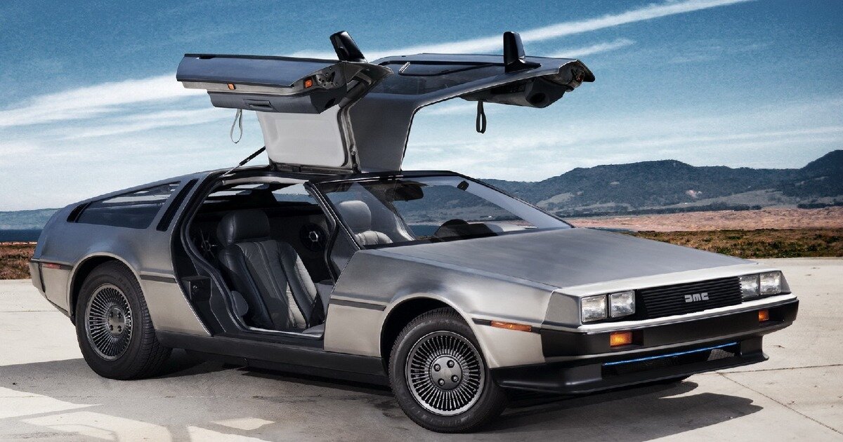 DeLorean DMC 12 