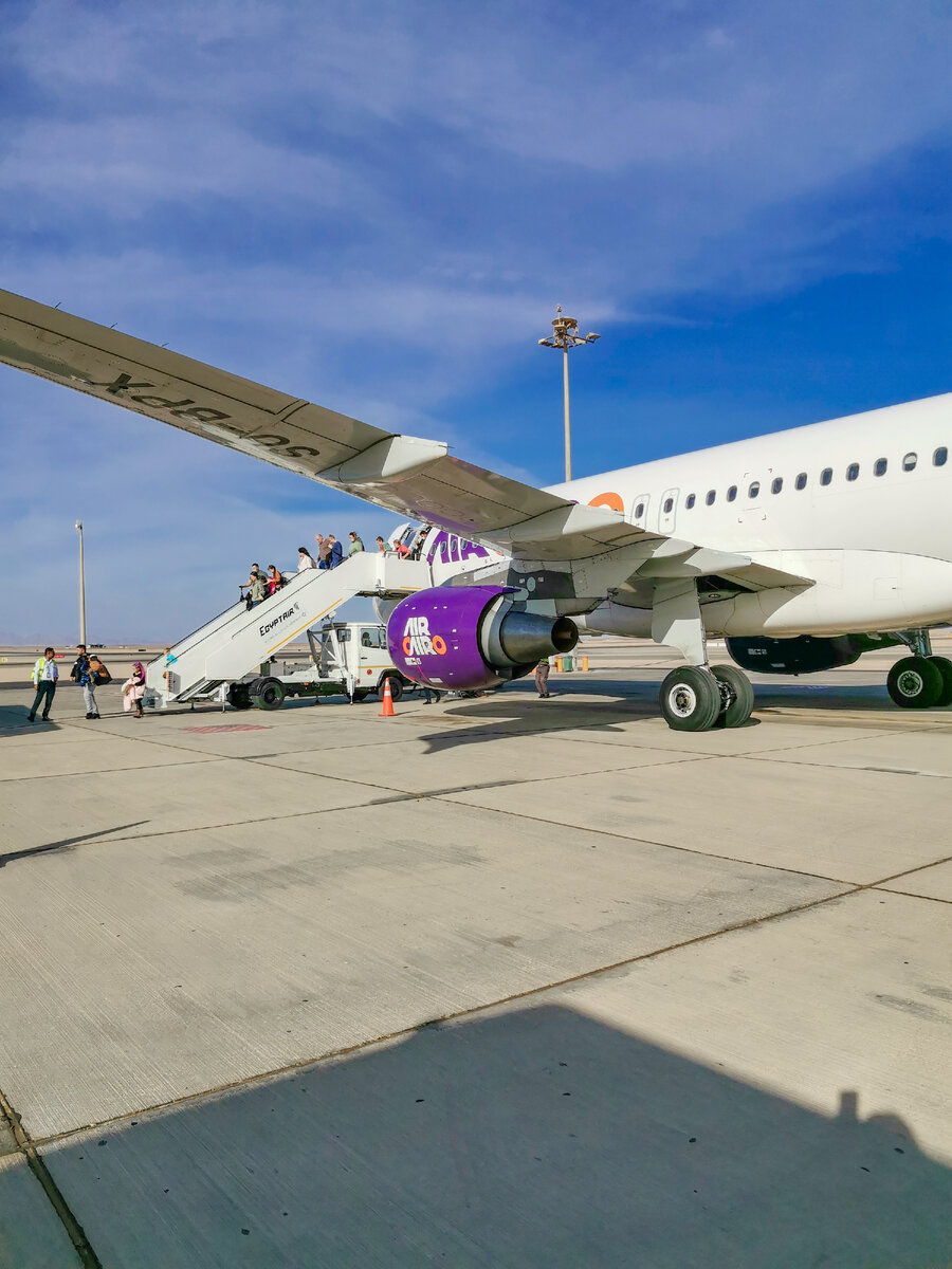 На этом самолете авиакомпании Air Cairo мы прилетели в Хургаду