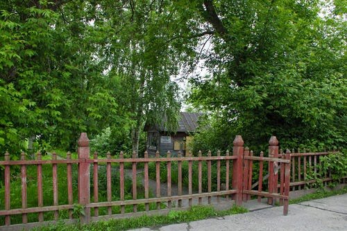 Вход во двор  Успенской церкви. Кондопога. Карелия. 2014 год. Фото из интернет- источника