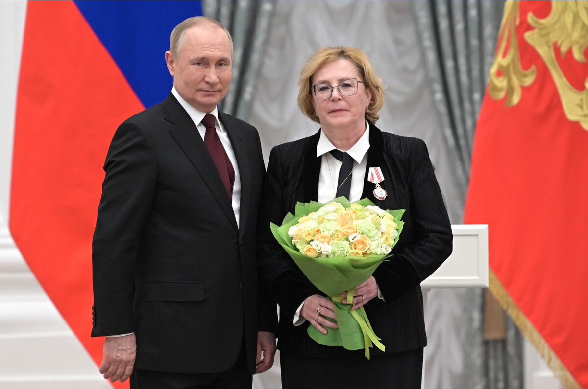 Руководителю ФМБА Владимир Путин вручил ОРДЕН ПИРОГОВА.