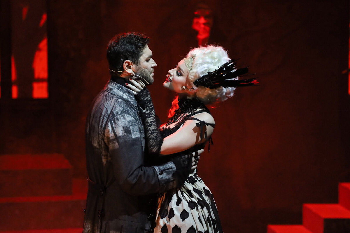 опасные связи 9. сесиль де воланж опасные связи. опасные связи на че. опасные связи театр горького. опасные связи мюзикл.