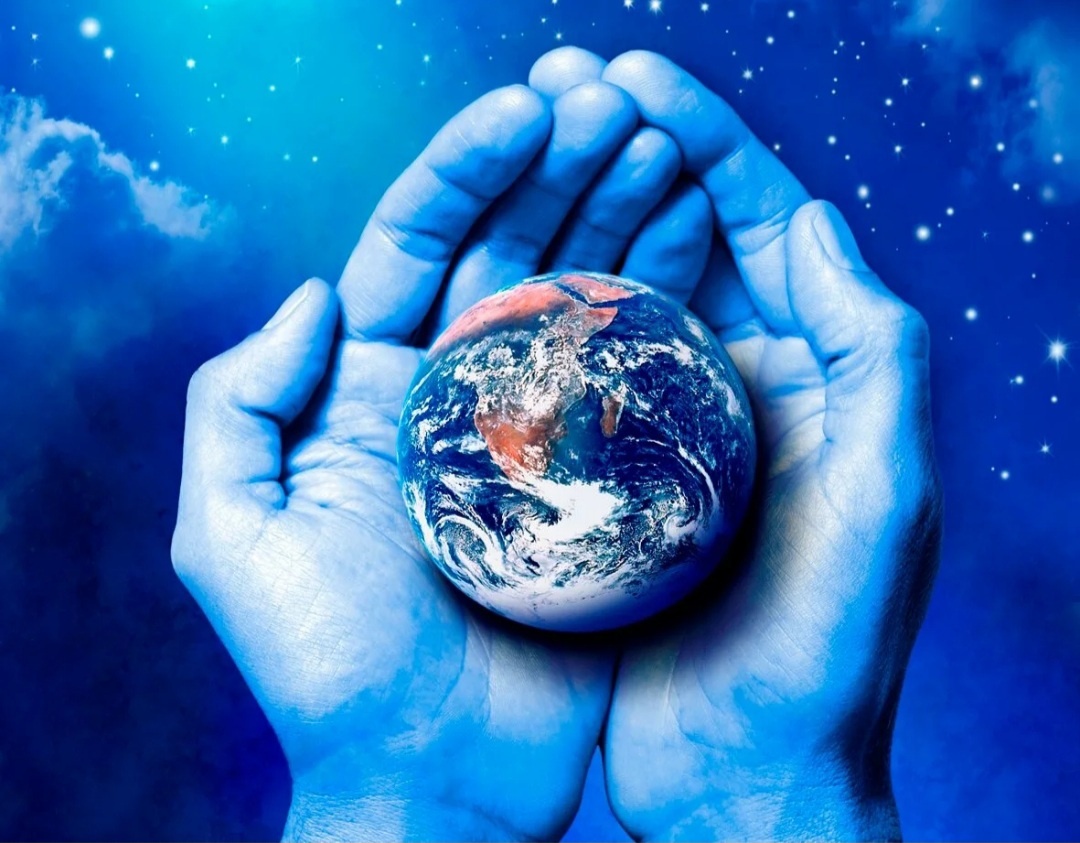 Может хватит вам про других говорить, никогда не поздно послушать.