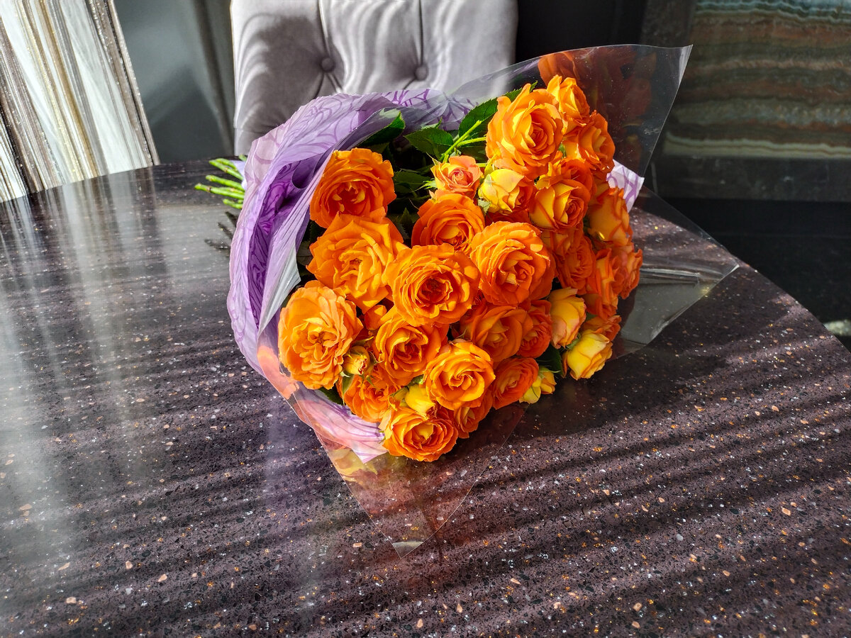 Кустовые розы Кинг Баблс