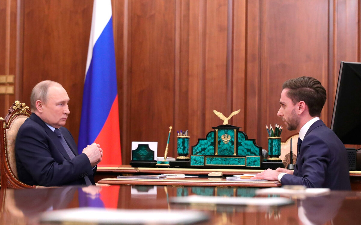 Владимир Путин. Встреча с директором «Знание». Источник: kremlin.ru