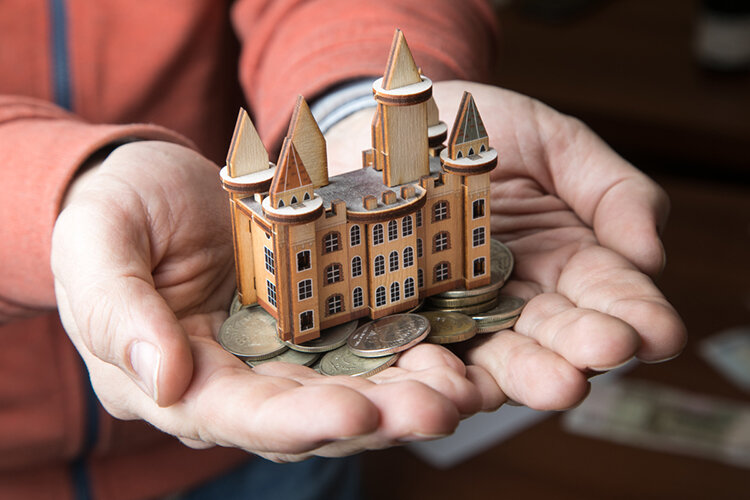Почти половина сделок в Казани по продаже недвижимости идет с так называемым занижением, где вместо фактической стоимости реализации в договоре купли-продажи указывается минимально возможная сумма. Фото: «БИЗНЕС Online»
