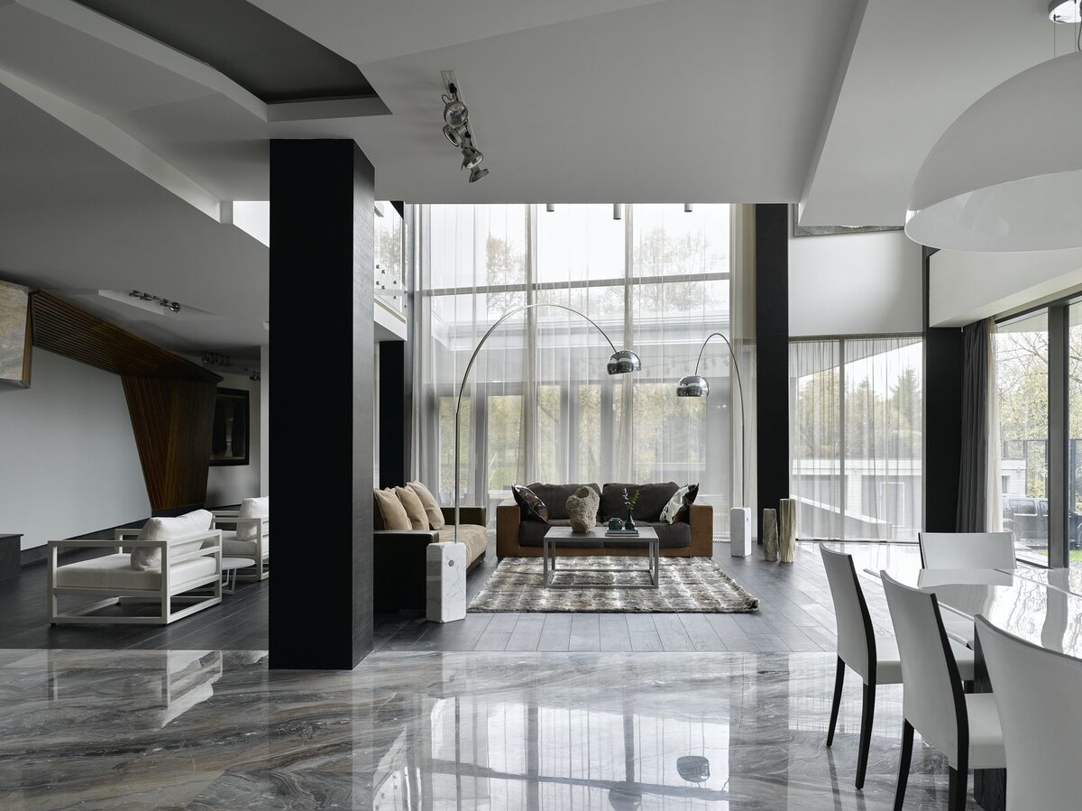 Авторы проекта: Петр Зайцев, Арсений Борисенко. Фото: Сергей Ананьев, Пётр Покровский. Стиль: Вадим Костырин