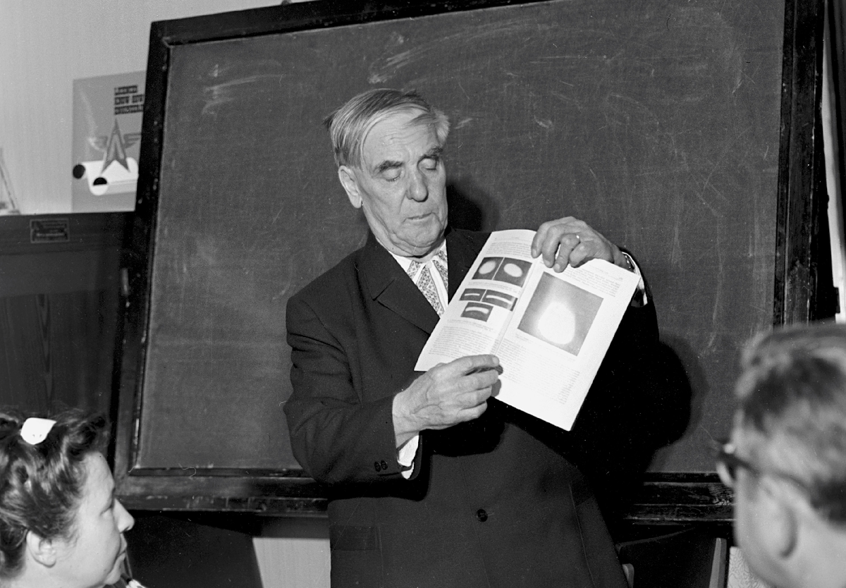 Капица физик. Петр Капица. Петр Леонидович Капица (1894–1984). Академик Петр Леонидович Капица. Петр Капица физик.