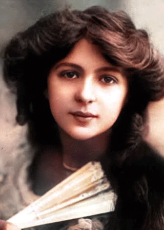 Джулия Джеймс