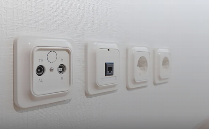 Как правильно расположить розетки и выключатели в квартире