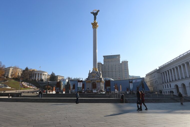    В Киеве снесли мемориальную доску Герою Советского Союза Дмитрию Карбышеву