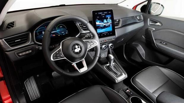 Интерье такой же, как у Renault Captur