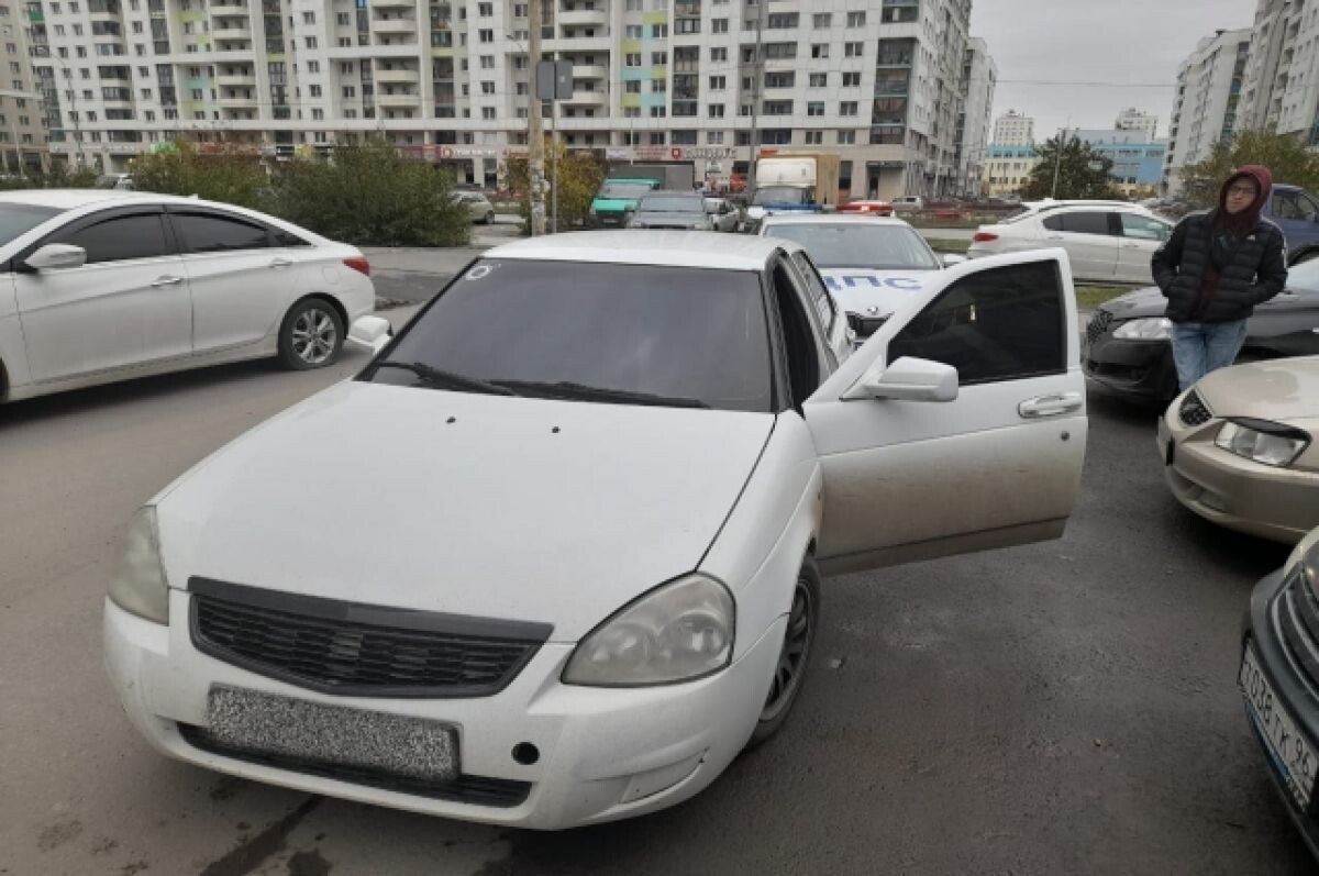    Екатеринбуржца, отказавшегося снять тонировку с авто, арестовали на 5 суток