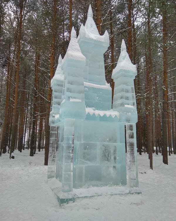 Скульптура из льда.