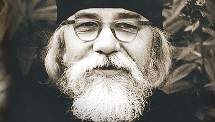 На своем пути Иван Крестьянкин вылечил тысячи заблудших душ, ищущих ответов.