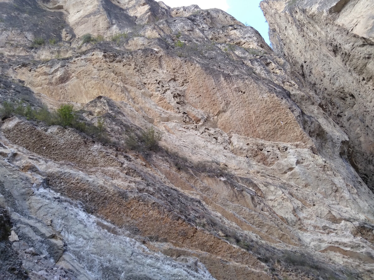 Скалы в Карадахской теснине