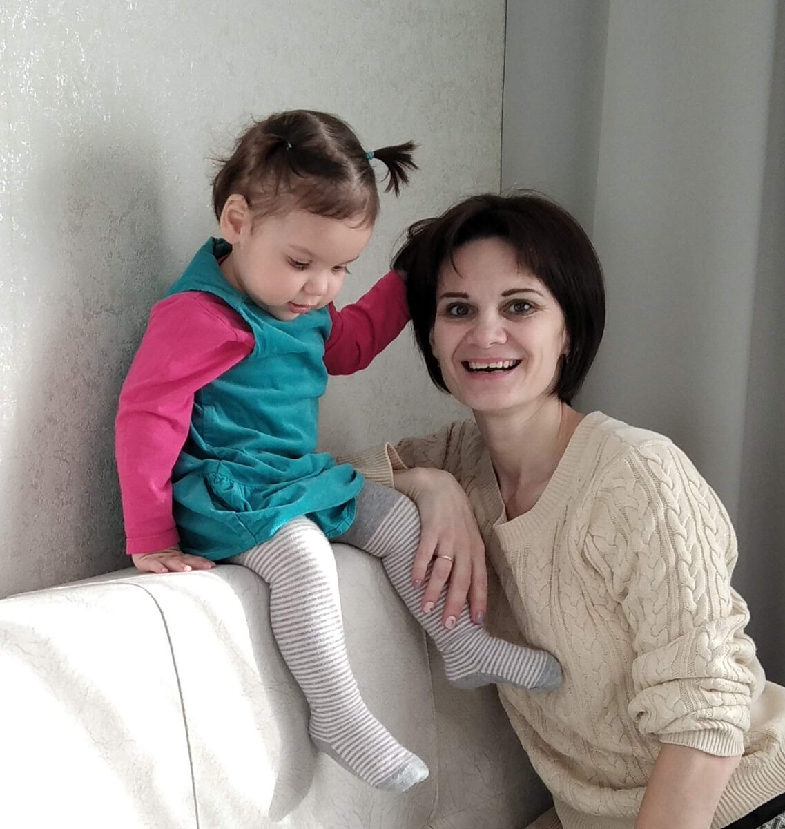 Каролина 3 месяца дома