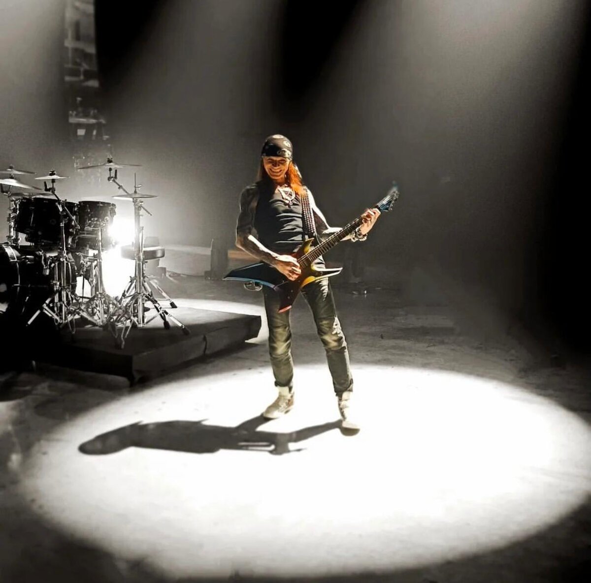 Сергей Маврин (группа "Ария") и гитара Egoist 
