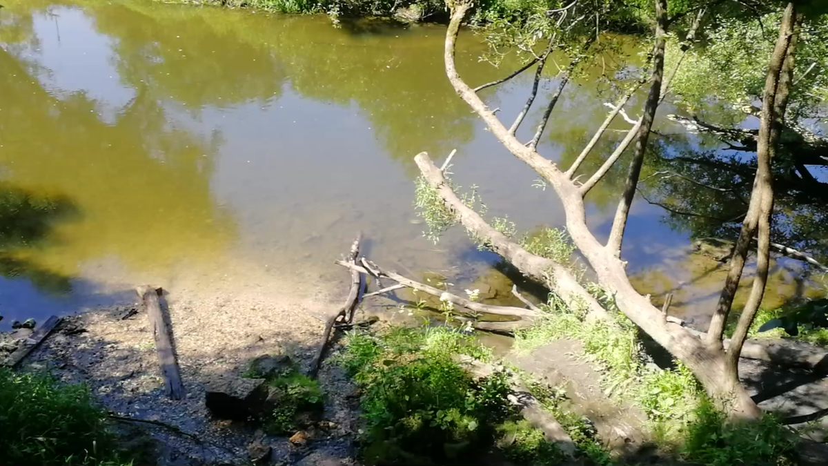 Радужный водопад в подмосковье и экспозиция фигур из покрышек в деревне Нара  | Майкл Дикий | Дзен