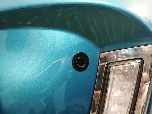 датчик наружнего монтажа в стандартном черном цвете