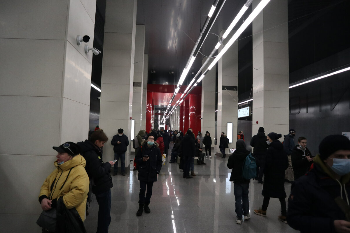 В Москве открыли новый участок Большой Кольцевой линии метро "Мнёвники - Каховская". Как это было?