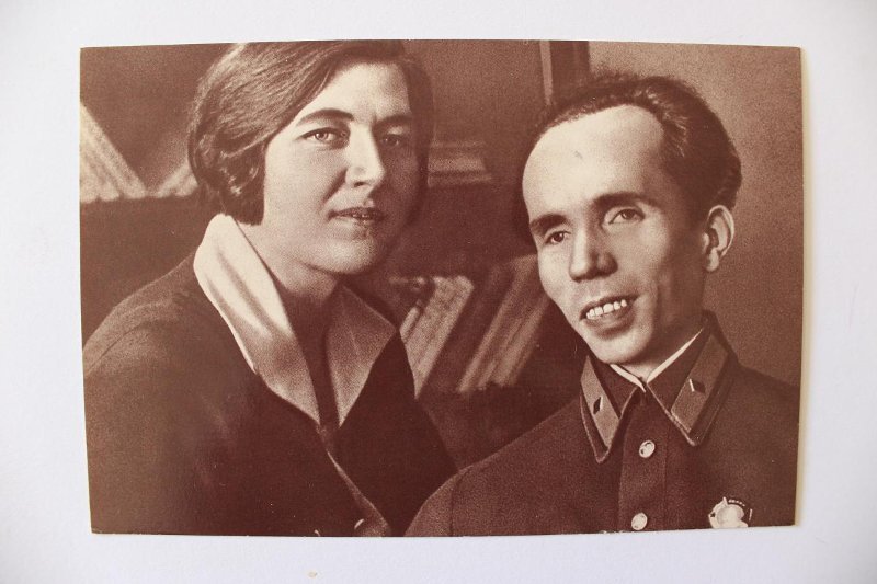 Фотооткрытка из набора «Н. А. Островский». Источник: Госкаталог.рф 