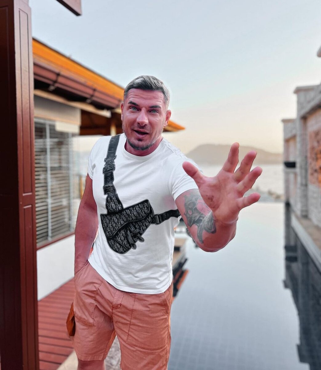 Курбан омаров дагестанец. Блоггер курбан омаров. Курбан омаров сейчас. Курбан байрамов бизнесмен. Курбан курбанович омаров.