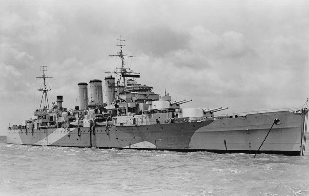 Тяжёлый крейсер "Норфолк"     Фото из свободных источников